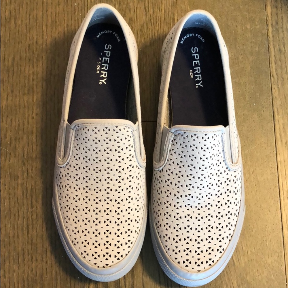 Sperry Seaside; Perforated; Gray; Size 9; Like New